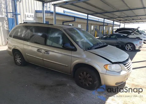 2005 Chrysler Town & Country Touring из США, поврежденный, VIN 2C4GP54L85R351697